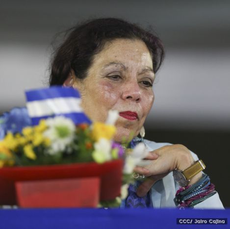 Más Fotos del Desfile Patrio en la Avenida de Bolívar a Chávez