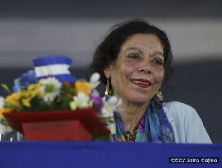 Más Fotos del Desfile Patrio en la Avenida de Bolívar a Chávez