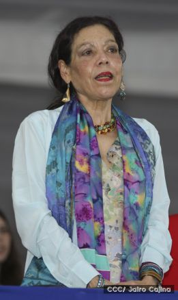 Más Fotos del Desfile Patrio en la Avenida de Bolívar a Chávez