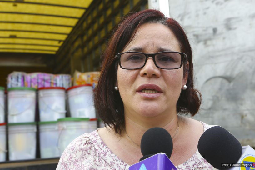 Entregan primera respuesta a familias tras sismo cerca de Cerro El Hoyo