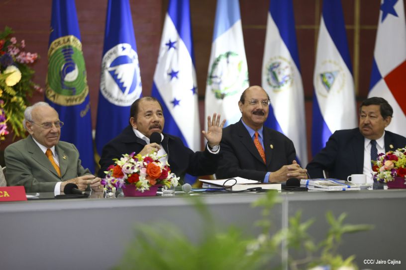 Presidente Daniel se reúne con el PARLACEN