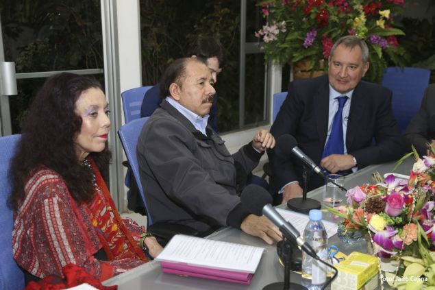 Daniel y Rosario se reúnen con Vice Primer Ministro de Rusia, Dmitri Rogozin