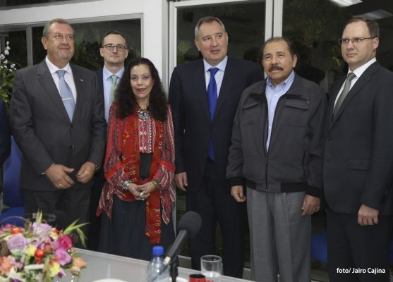 Daniel y Rosario se reúnen con Vice Primer Ministro de Rusia, Dmitri Rogozin