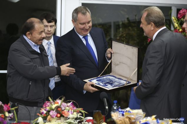 Daniel y Rosario se reúnen con Vice Primer Ministro de Rusia, Dmitri Rogozin