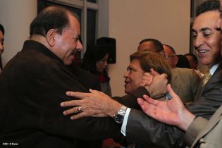 Presidente Daniel se reúne con diputados del PARLACEN