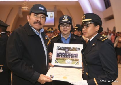 XIX Promoción de Damas y Caballeros Cadetes de la Academia de la Policía Nacional