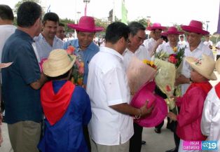 Delegación vietnamita recorre municipios