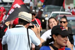 Miles piden Justicia para las víctimas del terrorismo golpista y conmemoran el 38 Aniversario de la Alfabetización