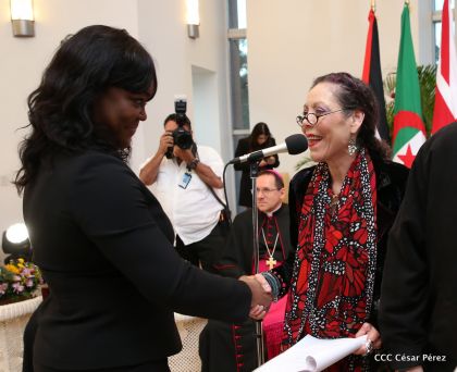 Embajadores presentan credenciales en una Nicaragua que quiere paz