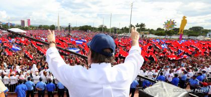 40/19 ¡Siempre Más Allá! celebrando la esperanza, el amor y la paz