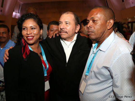 Presidente Daniel con diputados del Parlamento Centroamericano