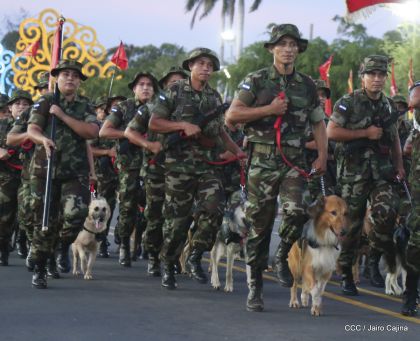 Desfile Militar "Pueblo Ejército"