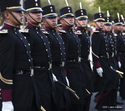 Desfile Militar "Pueblo Ejército"