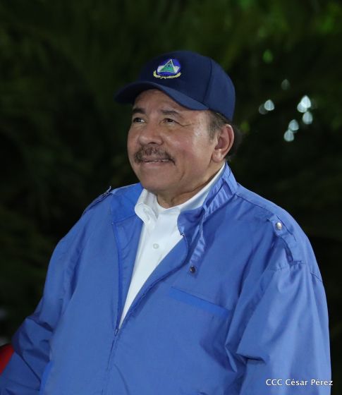 Presidente Daniel Ortega y vicepresidenta Rosario Murillo reciben la Antorcha de la Libertad y la Unidad Centroamericana