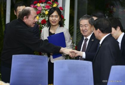 Ministro de Estado para Asuntos Exteriores de Japón durante su visita en Nicaragua