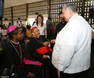 UNICA celebra aniversario natal del Cardenal Miguel Obando y Bravo