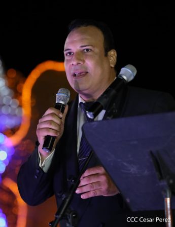 Por Amor: Nicaragua realiza concierto en homenaje a Armando Manzanero 