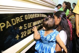 Cardenal Brenes preside conmemoración del 24 aniversario de la partida de Fray Odorico D'Andrea