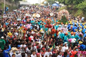 Entre fe y tradición Santo Domingo recorre las calles de Managua