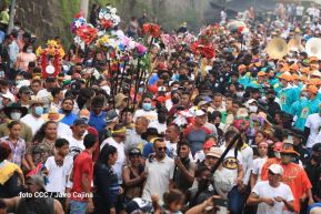 Entre fe y tradición Santo Domingo recorre las calles de Managua