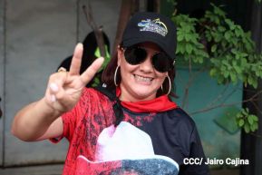 Familias sandinistas celebran con caminata el Día de la Alegría en Nicaragua