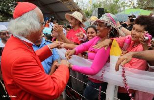 Juramentan a miembros de los Consejos Regionales de la Costa Caribe
