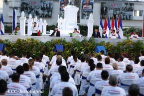 Entrega de 250 autobuses de China a cooperativas de transporte de Managua