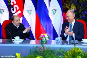 Comandante Daniel y Compañera Rosario en encuentro con el  General Nikolai Patrushev