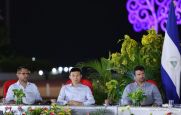 Acto en celebración acto de la entrega de buses de China a transportistas de Managua