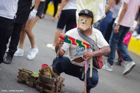 Cultura Nacional: Familias de Masaya participan del Tradicional Torovenado de Monimbó
