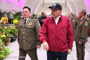Acto de otorgamiento de los grados militares de Coronel General a mandos del Ejército de Nicaragua
