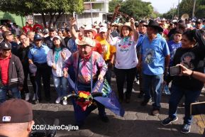 Miles acompañan la Roza del Camino en el inicio de las Fiestas Tradicionales de Managua 2025