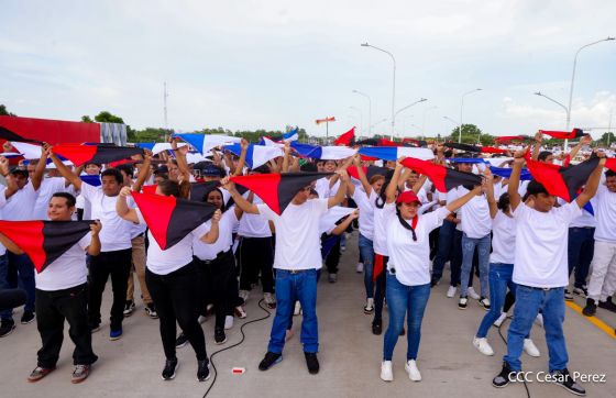 Entregamos a las familias nicaragüenses Paso a Desnivel Comandante Julio Buitrago Urroz