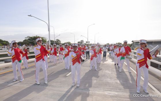 Entregamos a las familias nicaragüenses Paso a Desnivel Comandante Julio Buitrago Urroz