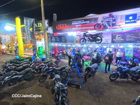 Familias de Managua disfrutan de la Feria Ganadera Navidad 2025