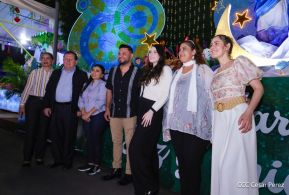 Inauguración de altares en honor a la Inmaculada Concepción de María en la Avenida de Bolívar a Chávez