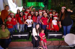 Inauguración de altares en honor a la Inmaculada Concepción de María en la Avenida de Bolívar a Chávez