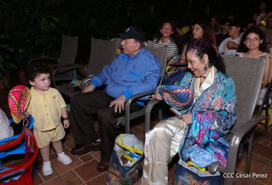 Copresidentes de Nicaragua, comandante Daniel Ortega y Compañera Rosario Murillo celebran la Purísima 