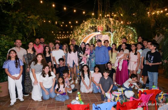 Copresidentes de Nicaragua, comandante Daniel Ortega y Compañera Rosario Murillo celebran la Purísima 