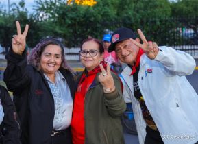 Jóvenes nicaragüenses rinden homenaje a Simón Bolívar con caminata y concierto en Managua