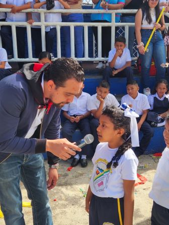 ¡Más y Más Victorias! Estudiantes de Nicaragua inician ciclo escolar 2026