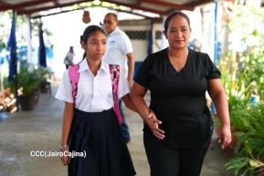 ¡Más y Más Victorias! Estudiantes de Nicaragua inician ciclo escolar 2026