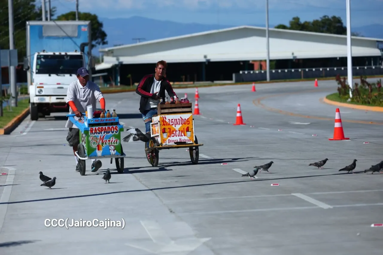 Entrega del Tramo Cuatro de la Pista Héroes de la Insurrección