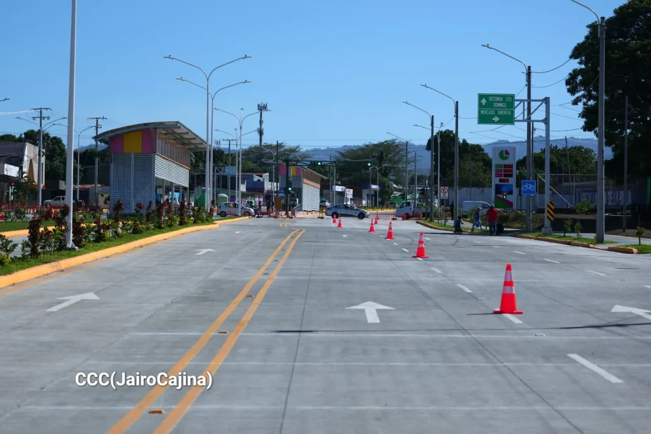 Entrega del Tramo Cuatro de la Pista Héroes de la Insurrección