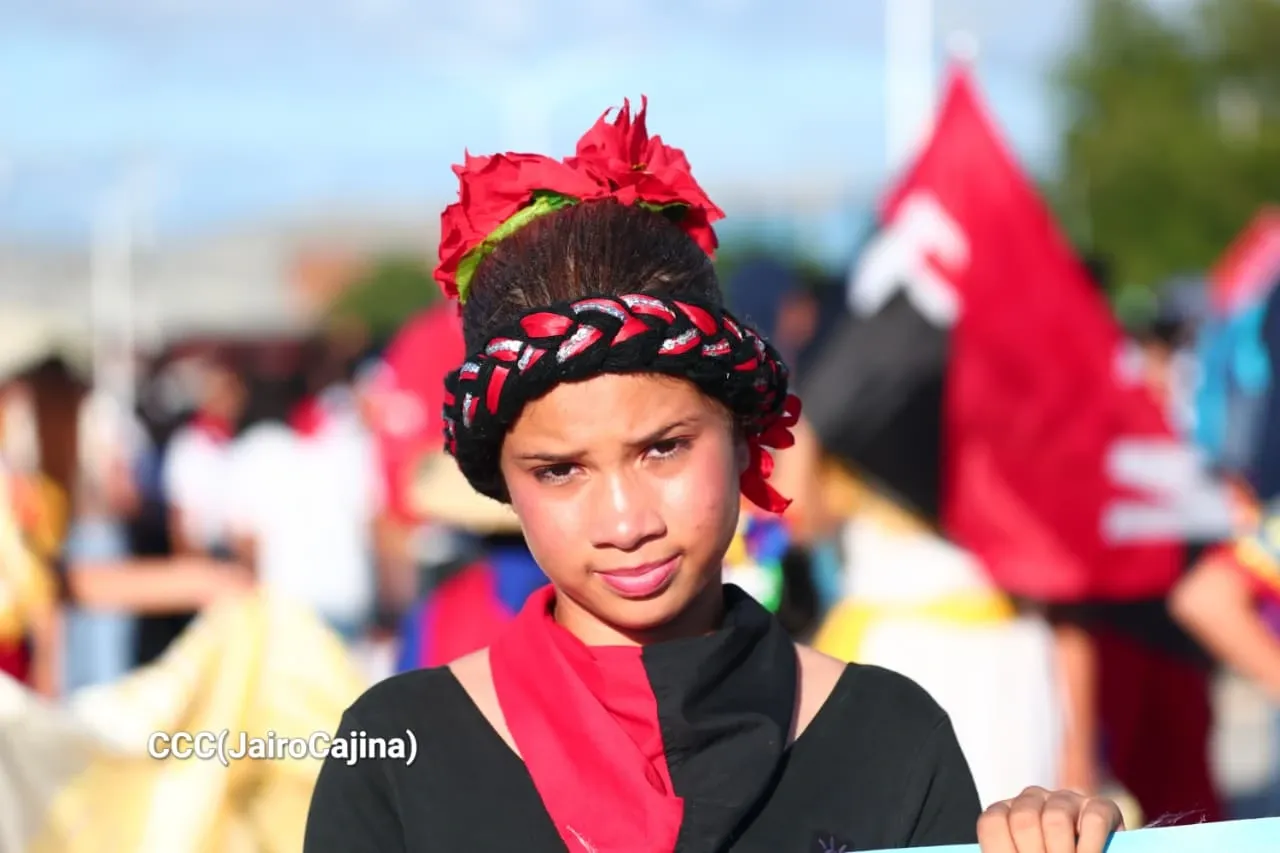 Entrega del Tramo Cuatro de la Pista Héroes de la Insurrección