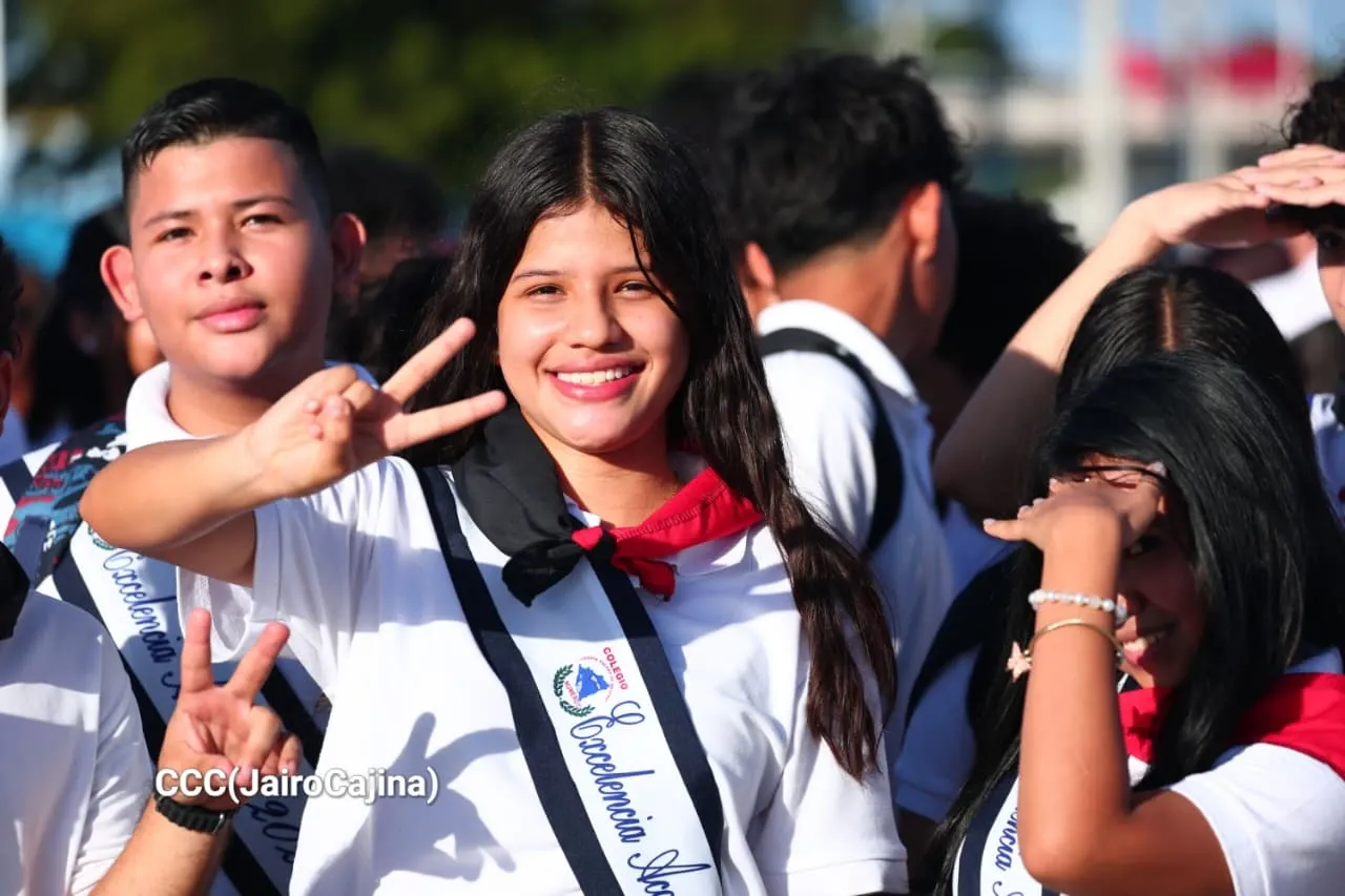 Entrega del Tramo Cuatro de la Pista Héroes de la Insurrección