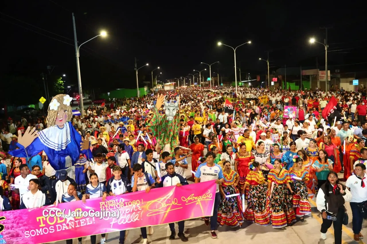 Entrega del Tramo Cuatro de la Pista Héroes de la Insurrección