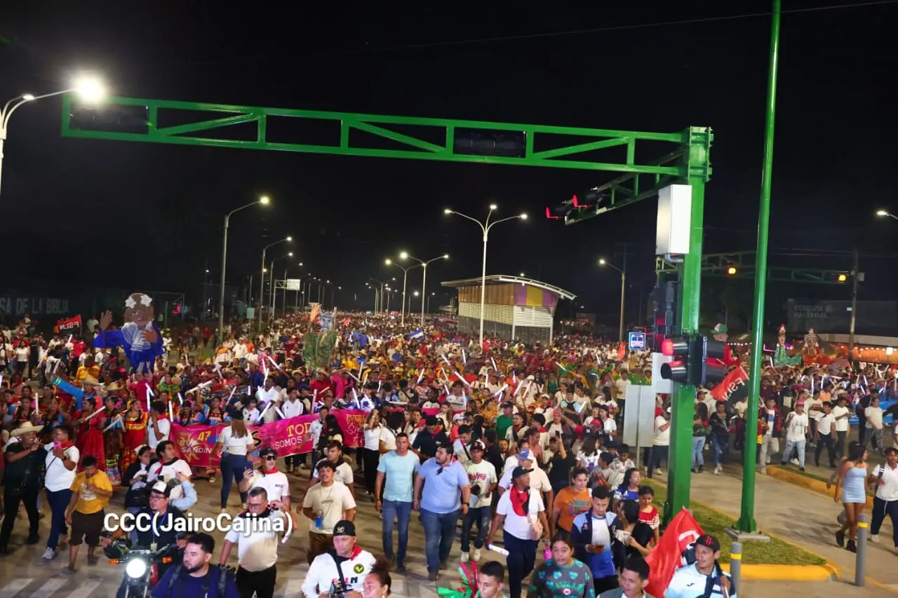 Entrega del Tramo Cuatro de la Pista Héroes de la Insurrección