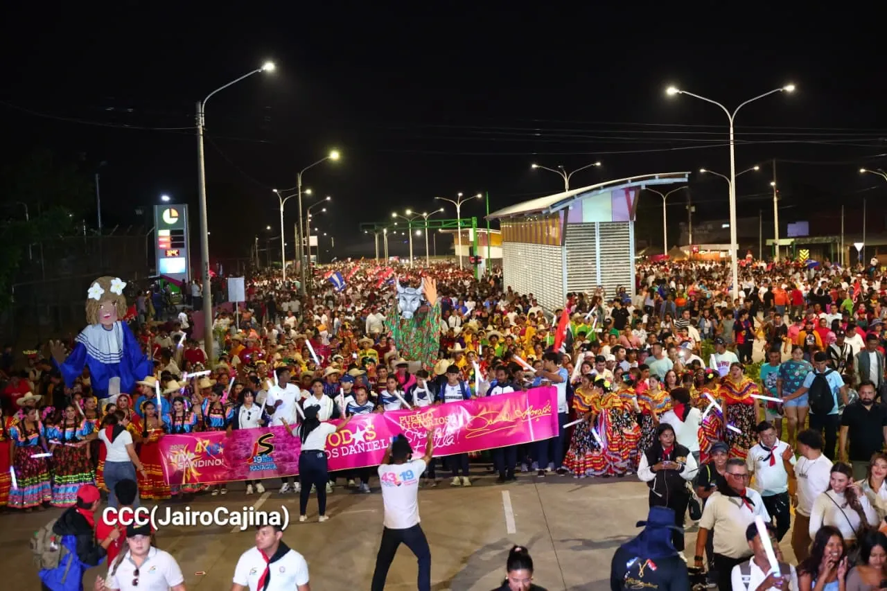 Entrega del Tramo Cuatro de la Pista Héroes de la Insurrección