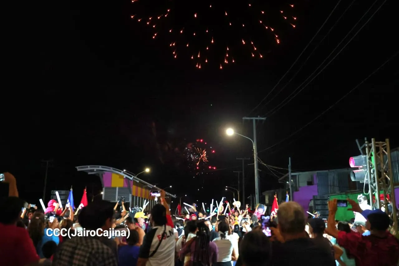 Entrega del Tramo Cuatro de la Pista Héroes de la Insurrección